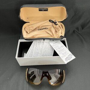 CHANEL sunglasses